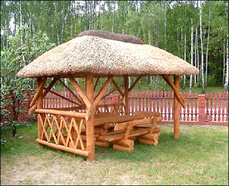 Massives Gerätehaus aus Holz